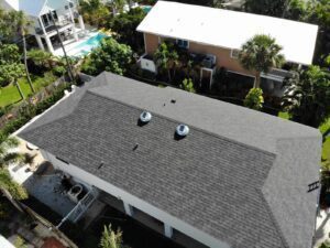 Professional Roofing Services in Florida – Specializing in roof repairs, replacements, and installations for residential and commercial properties in Florida